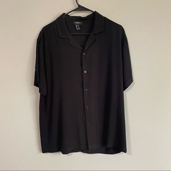 Forever 21 Classic Fit Cuban Collar Shirt - Picture 5 of 9